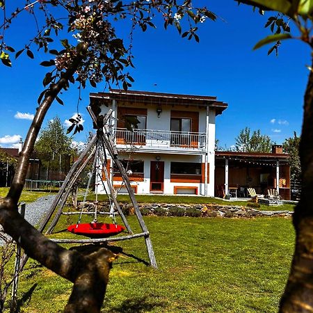 Wanderlust Cottage Avrig Bagian luar foto