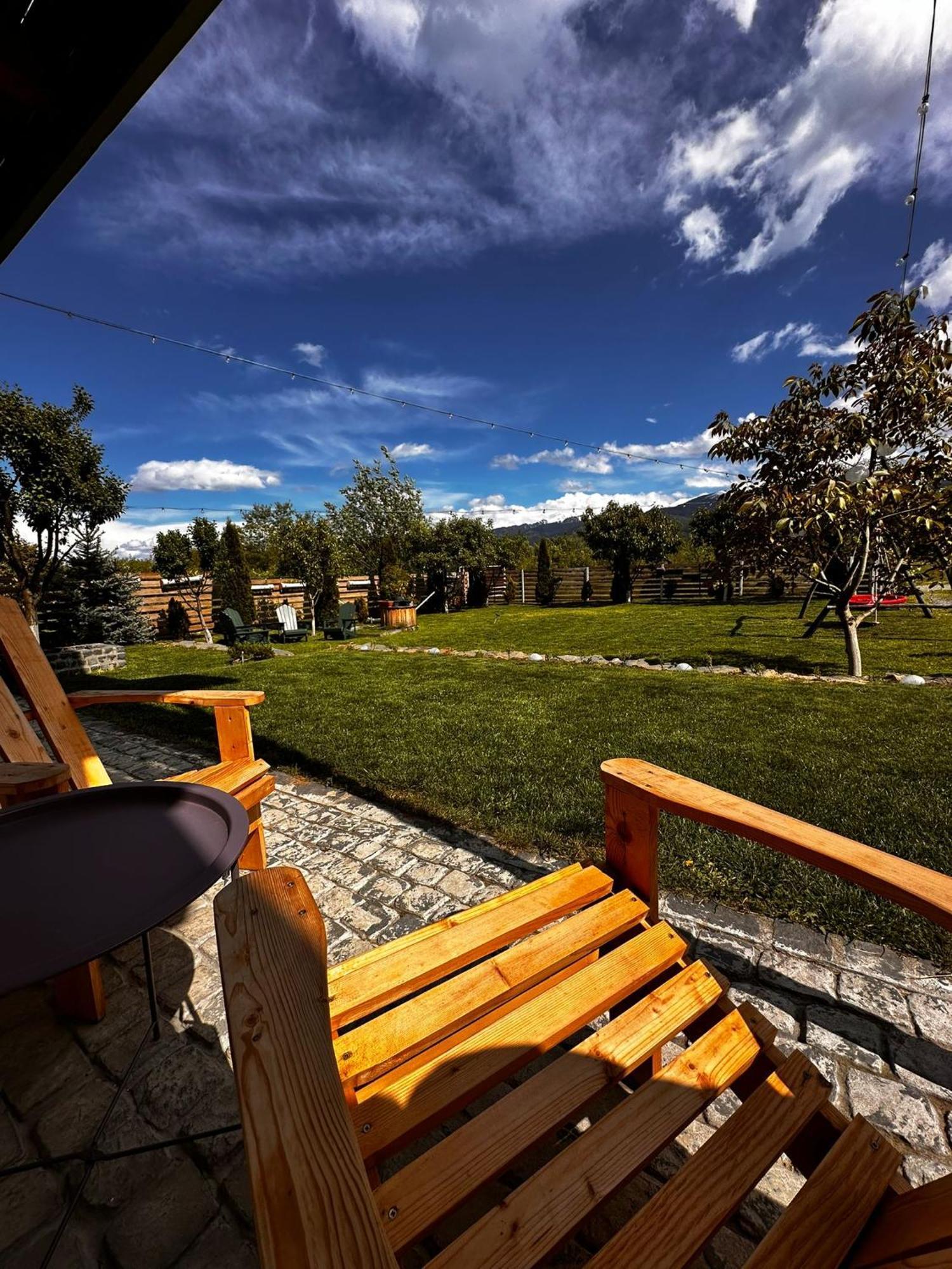 Wanderlust Cottage Avrig Bagian luar foto
